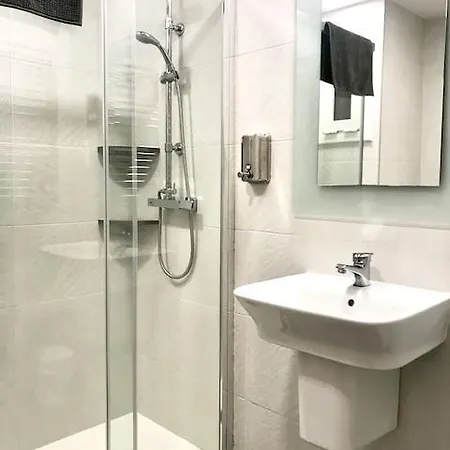 Hostal Badalona Penzion 2*