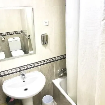 Hostal Badalona Guest house 2*