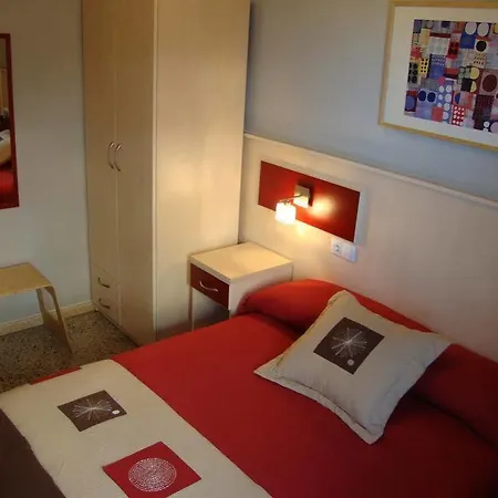 Hostal Badalona 2*