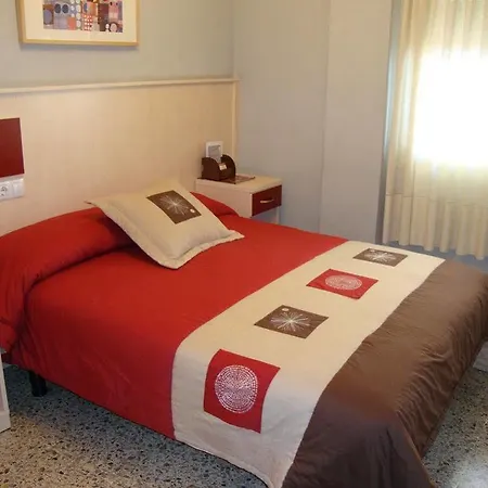 Hostal Badalona Guest house Badalona