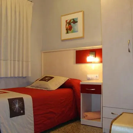 Hostal Badalona 2*