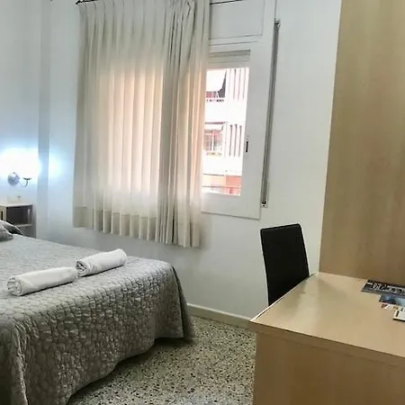 Hostal Badalona Maison d'hôtes Badalona